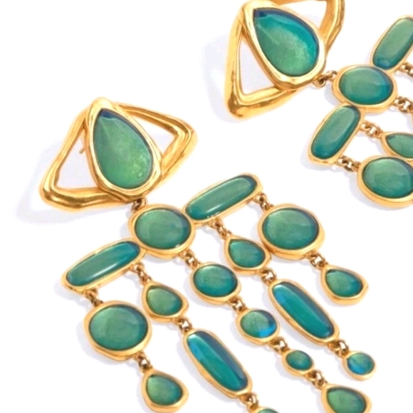 Schiaparelli Green Cabushon eye earrings - Picture 4 of 12